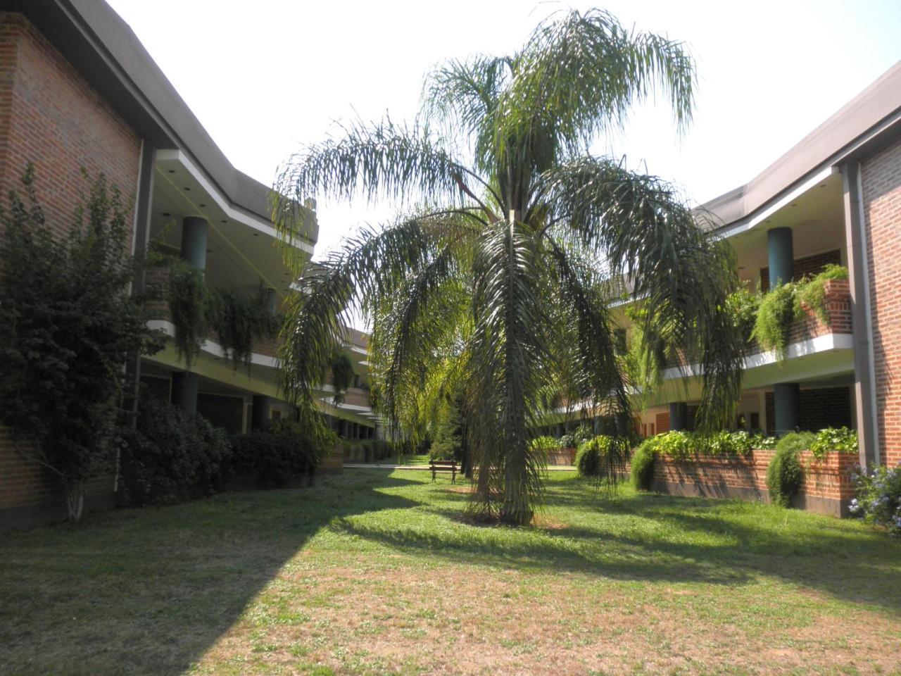 Catange Hotel Charata Exterior foto